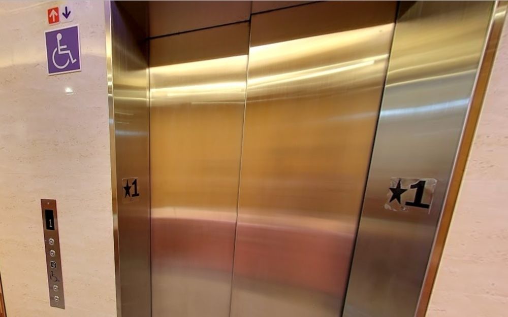 Hotel 九九商旅 à Taichung Extérieur photo